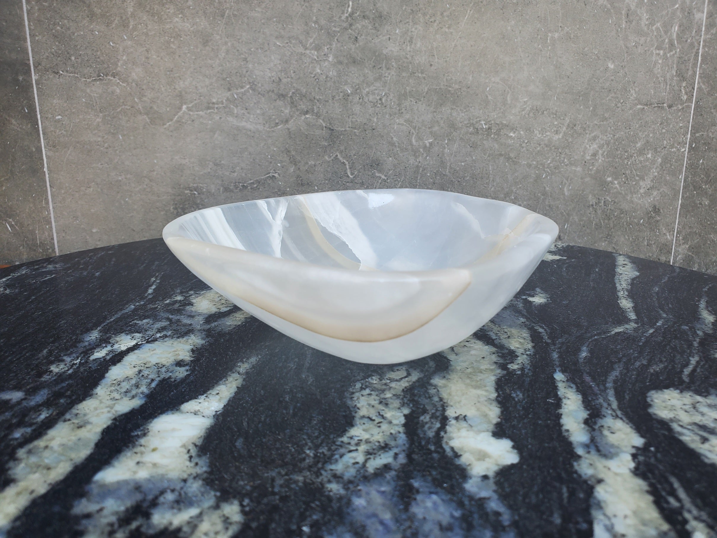 KB_04 Polished Onyx Stone Bowl (Small)