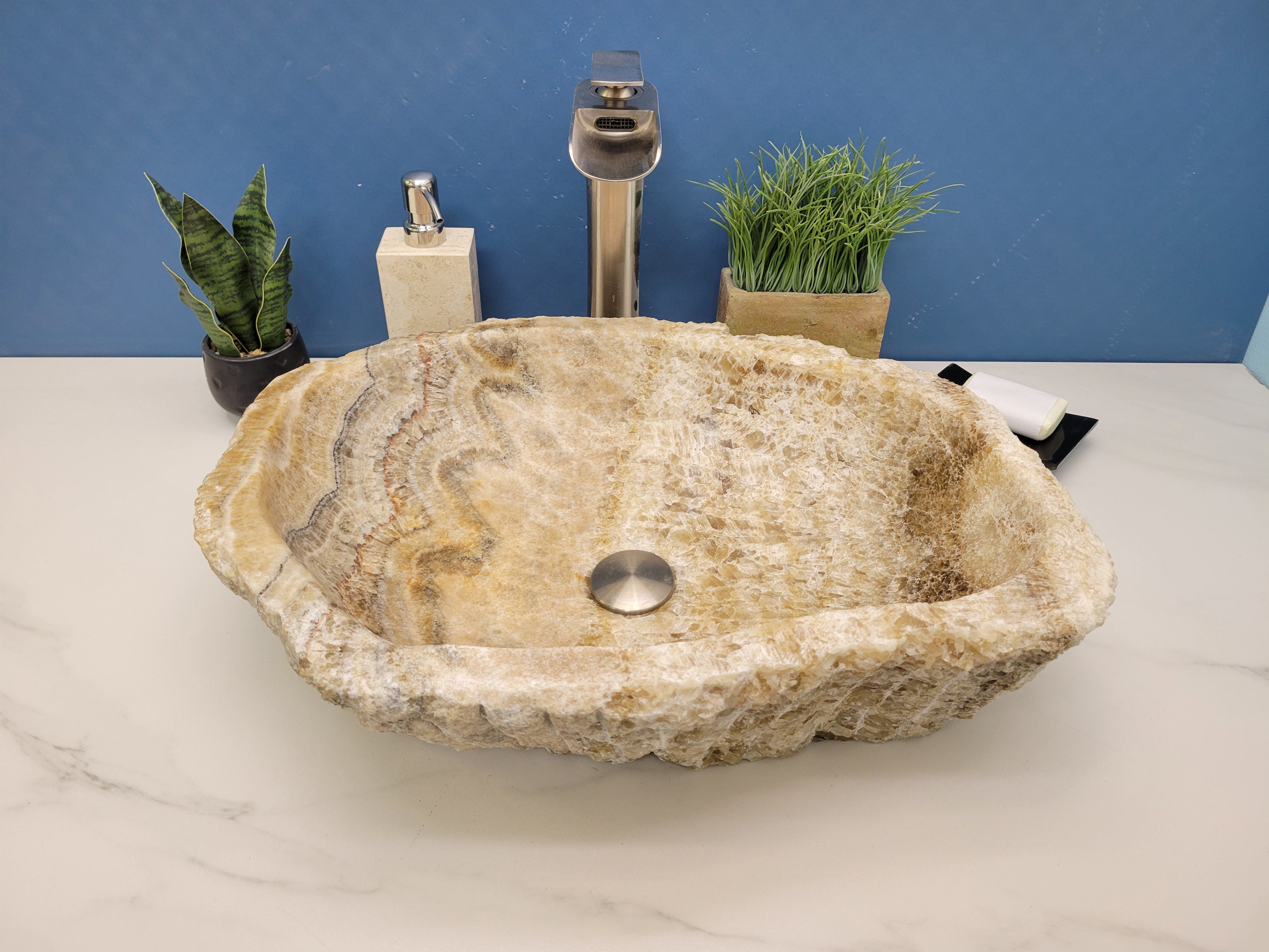 S15_01 Brown and Tan Striped Onyx Vessel Sink