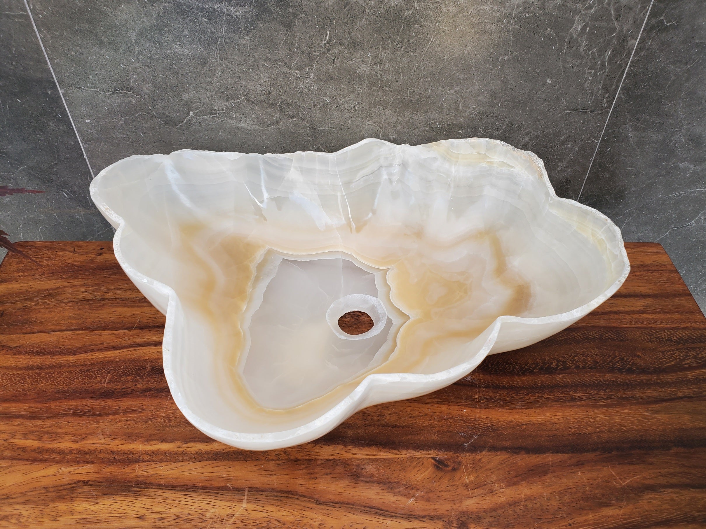 Neutral White Onyx Stone Vessel Bathroom Sink