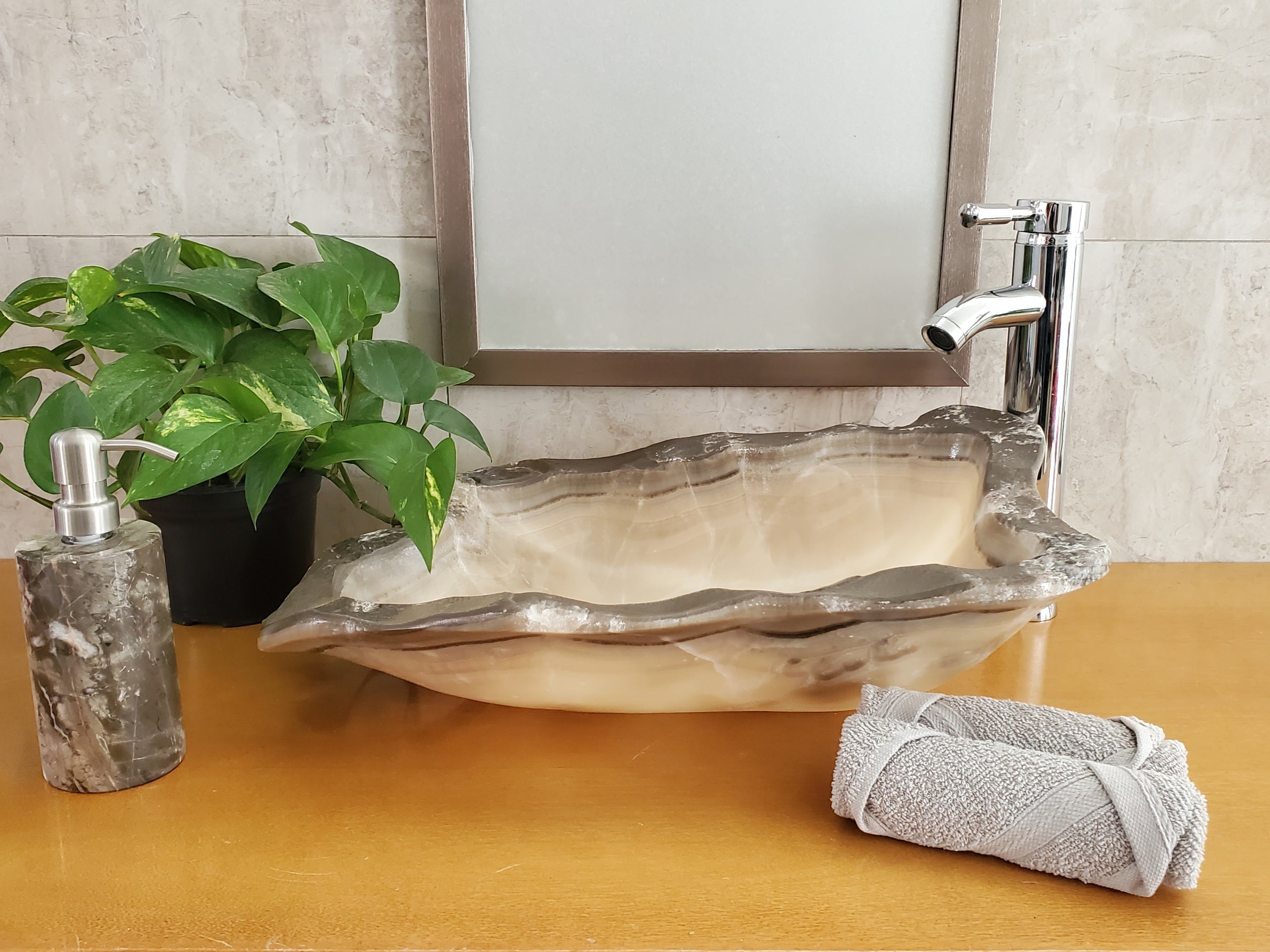 S23_11 Onyx Stone Vessel Bathroom Sink