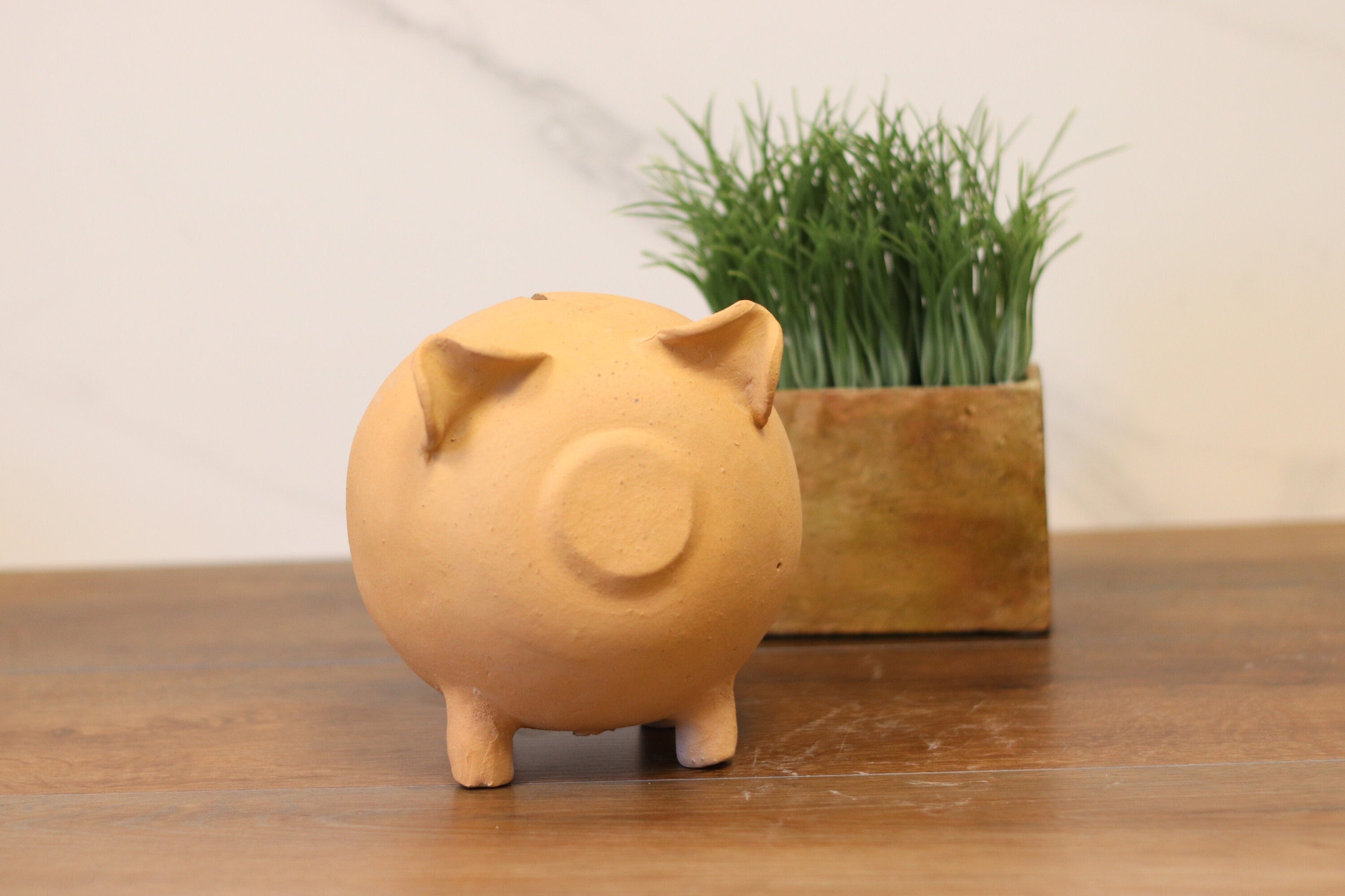 Smashable piggy clearance bank